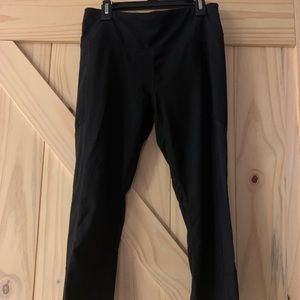 Black mesh cropped leggings